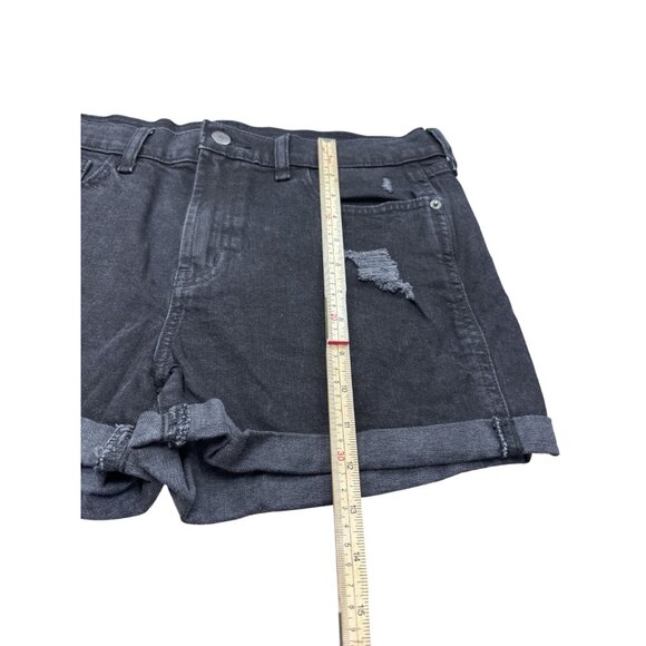 Old Navy Womens Mid-Rise Boyfriend Distressed Denim Shorts Size 8 - Picture 5 of 8